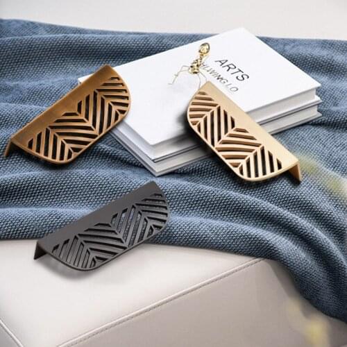 Elegant Leaf-Shaped Decorative Zinc Alloy Nordic Cabinet Knobs Wardrobe Drawer Pulls Kitchen Door Handles for Furniture