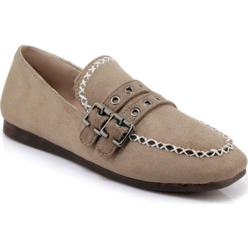 In the spring of 2019 the new shallow mouth square leisure comfortable single shoes 30 to 44