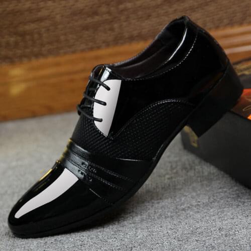 2019 New Summer Casual Dress Men Shoes Solid Casual Plus Size Hot Sale New Brand Fashion Business Mens Shoes Leather Sole Shoes