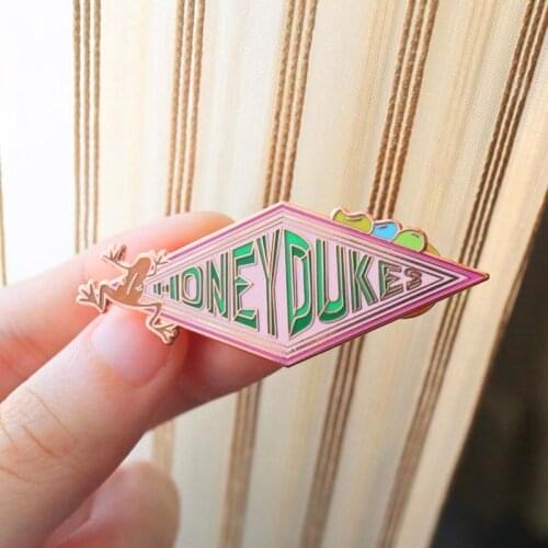 Classic Movie Honeydukes Enamel Brooch Pin Backpack Hat Bag Lapel Pins Badges Women Mens Fashion Jewelry Accessories