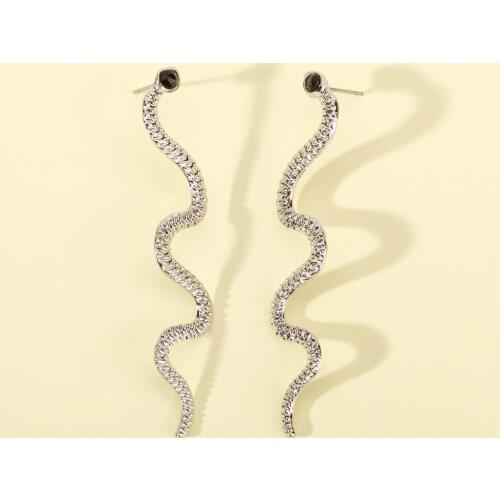 New Long Snake Earrings Gold Color Personality Punk Stud Earings For Women Vintage Animal Female Fashion Jewelry factory Outlet