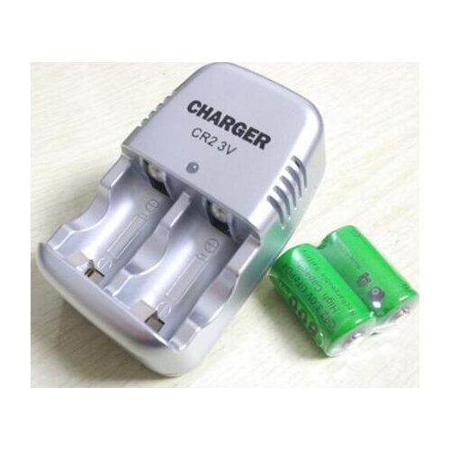 Free ship 2pcs 3V CR2 800mah battery and 1pcs charger set cr2 lithium battery and charger set