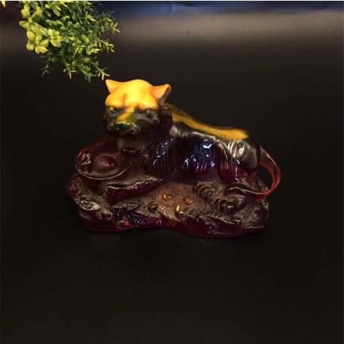 Early collection of flower amber Yuanbao tiger ornaments family collection