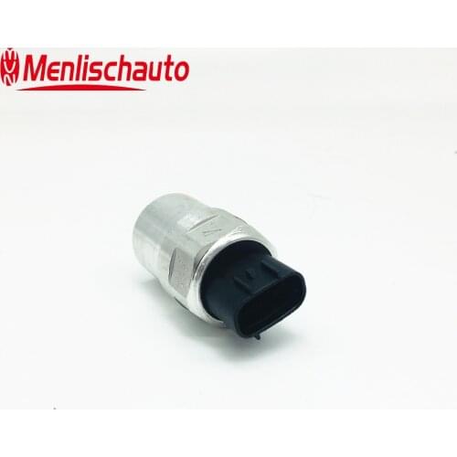 Original Auto Speed Sensor MR750084 S8319-01560 Suitable for Japanese car gearbox speed sensor
