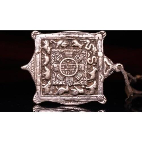Tibetan temples collect old bronzes by hand, beat them, engrave old Jiugong gossip card 12 Zodiac pattern statues Pendant