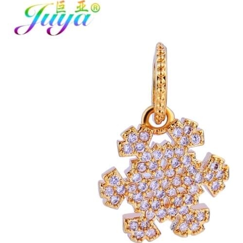 New Desgin Floating Gold Snowflake Charm Pendants Accessories For Leather Cords Beadwork Charm Bracelets Necklace DIY Making