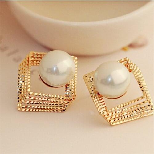 Golden Stud Earring Korean Geometric Metal Square Earrings For Women Female Retro Pearl Earrings 2020 Trend Fashion Jewelry New
