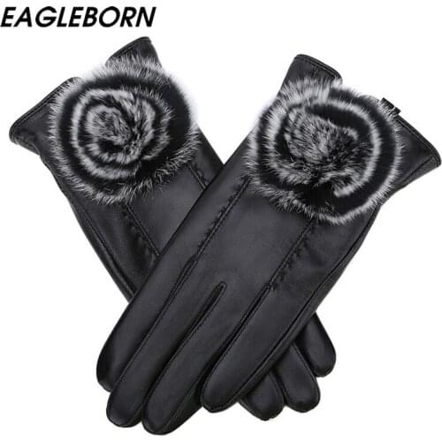 New Leather Gloves Women Sheepskin Gloves Winter Rabbit Fur Ball Sheepskin Gloves Velvet Warm Touch Gloves Women Hairball Flower