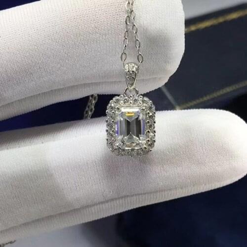Passed Diamond Test S925 Silver Gold Plated Emerald Full Diamond Moissanite Diamond Pendant Women Fashion Jewelry Luxury Gift