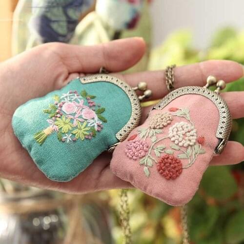 DIY Flower Necklace Mini Embroidery Bag Kit Embroidery Key chain Cross Stitch Sets Needlework Swing Craft Friend Gift Unfinished