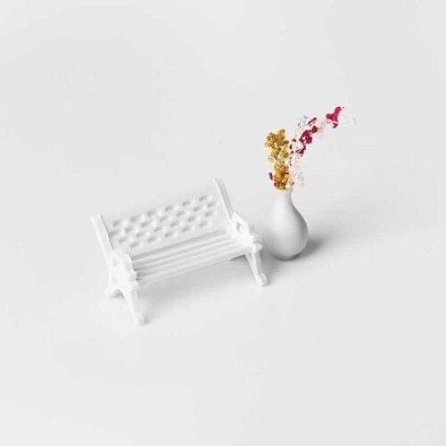 Eshel Model Seating Bench and Flowers Vase 1/50 2