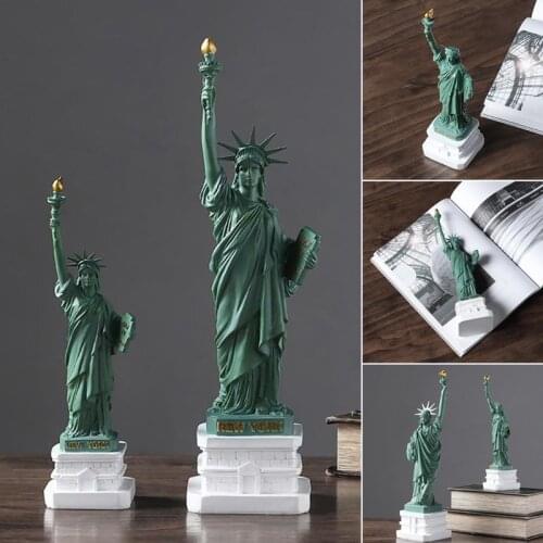 Statue of Liberty Model New York City Landmark Small Replica Ornament Resin Souvenir Collectible Gifts for Home Shelf M56