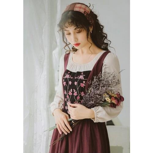 2019Autumn Winter New Arrival Retro Round Collar Flower Embroidery Long Sleeve Woman Cotton Long Dress