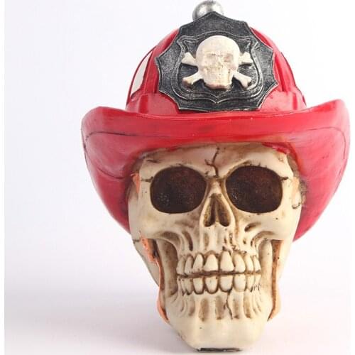 HeyMamba Gothic Pirate Skull Statue Workman Resin Skull Head Sculpture Halloween Home Bar Counter Decoration Crafts