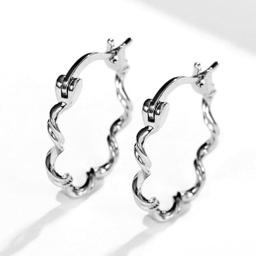 Huitan New Trendy Silver Color Hoop Earrings Female Metallic Simple Wave Shaped Circle Minimalist Gift Hot Sale Women Jewelry