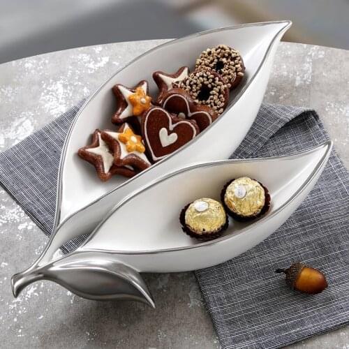 Leaf-Shaped Ceramic Divisions Fruits Plate Decorative Manual plating Candy dried fruit tray Snack Dish Modern Dessert Plates