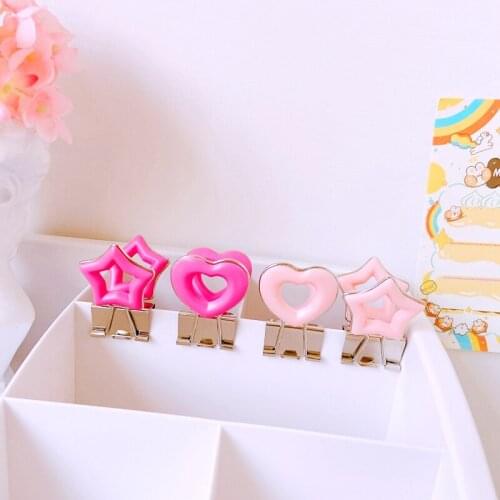 4pcs/lot paper clips Cute Pink Clips Heart Hollow Out Metal Binder Stationery Chancery Notes Letter Photo Agenda office schools