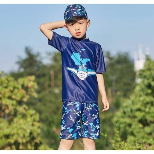 Boys Two Piece Swimsuits Short Sleeve Rash Guard Shirt with Trunks Bottom Bathing Suits with Swim cap for Kids Swimwear
