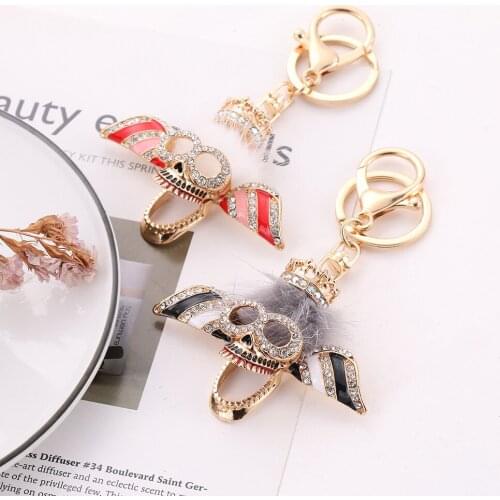 Fake rabbit fur ball KeyChain pompom key chain key ring rhinestone fur ball skull head Fourrure men and women lovers bag jewelry