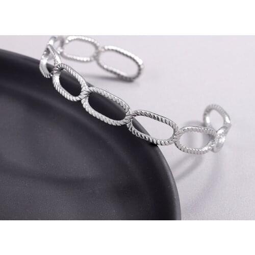 Stainless Steel Gold Textured Bracelet Hollow Lightweight Chain Link For women Layering chain Rectangular link Modern bracelet