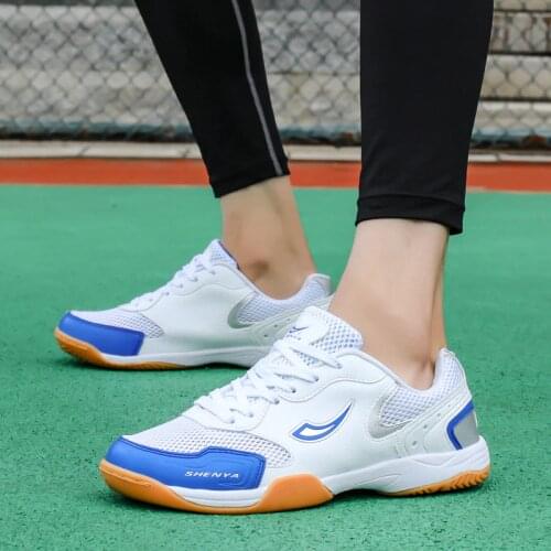 Professional Unisex Badminton Shoes Breathable Volleyball Shoes Non-slip Function Sneakers for Men and Women Lightweight Shoes