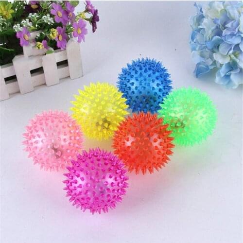 Lighting Pets Chew Elastic Ball Toy Interactive Dog Puppy Hedgehog Colorful Flashing Balls Rubber Scream Training Dogs Play Toys