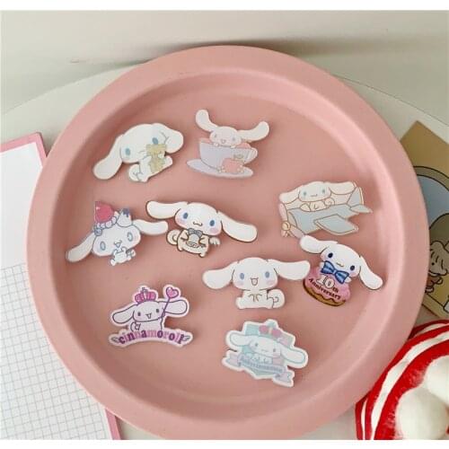 Kawaii Cinnamorol Brooch Cartoons Animal Big Ear Dog Acrylic Brooches Lapel Pin Bag Clothing Accessorie Decoration Gift for Girl