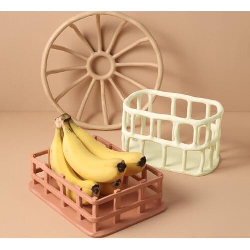 Cutelife Nordic Round White Resin Storage Basket Bread Fruit Toy Picnic Organizer Basket Decorative Kitchen Gift Bathroom Basket