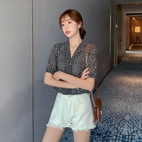 Korean Fashion Summer Women Dot Shirt Short Sleeve Shirts Women Streetwear Slim Chiffon Blouse Elegant Office Ladies Black Tops