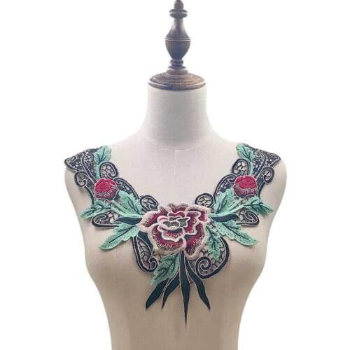 Stylish Hollow Corsage Sewing Rose Motif Venise Lace Collar 3D Rose Floral Embroidered Applique DIY Sewing Dress Decoration
