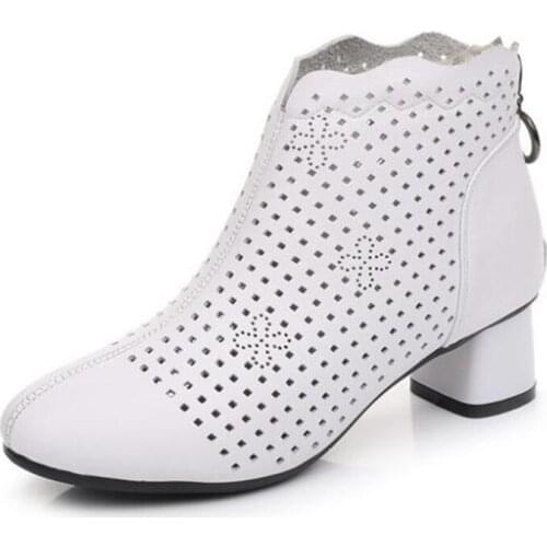 2020 New Top Cowhide Hole Shoes Summer Cool Boots Women Genuine Leather Sandals High Heel Sandals Soft Comfort Fashion Sandals