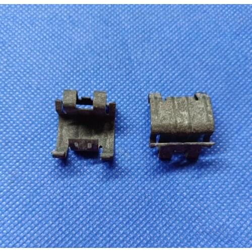 1pc for Nissan 2005-2010 Tiida Sylphy Venucia Qashqai Blue Bird x-trail Front Rear Threshold Trim buckle pedal fixed iron clip