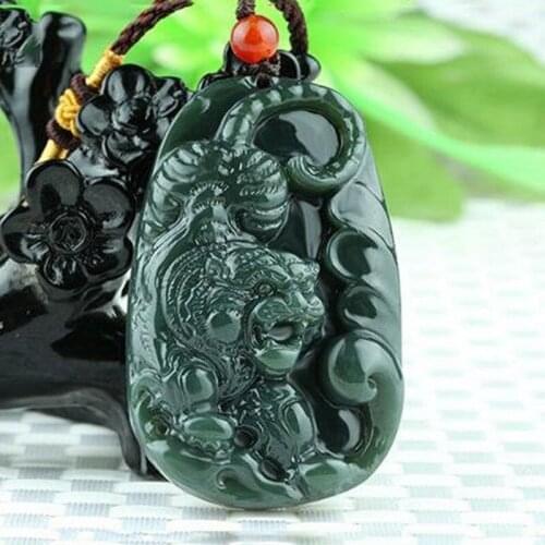 Charming handmade carving Xinjiang hetian jades zodiac dragon pearl 18 arhats necklace pendant dragon play