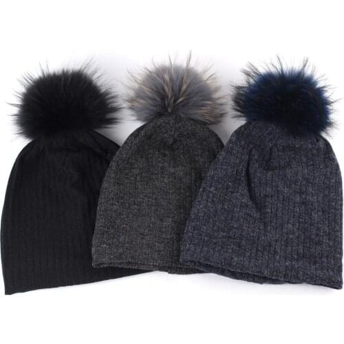 Geebro Winter Solid Color Threaded Beanie to Keep Warm Casual Ladies Beanie Fashion Soft Hat With Pom Pom Accessories