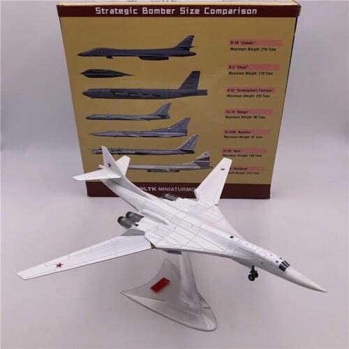 1:200 Scale Russian TU-160 White Swan Bomber Military Aircraft Model PTotoy Diecast Aircraft Plane Models Collectible Toys
