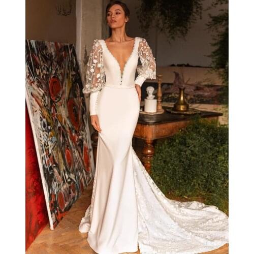 Stylish Backless Lace Mermaid Wedding Dresses Deep V Neck Bridal Gowns Long Sleeves Sweep Train Plus Size Vestido De Novia