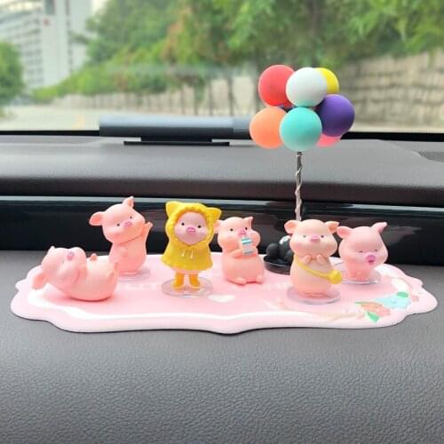 Cute cartoon piggy doll car decoration instrument trolley interior supplies desktop party dessert cake decoration wife gift