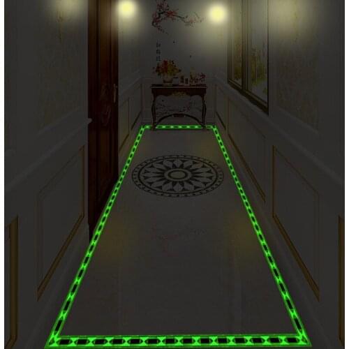 Yarnee Luminous Wall Stickers