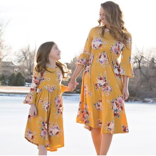 Family Matching Flower Print O-Neck Bell Sleeve Long Dress Mommy and Me One Piece Spring Fall Dress NO43