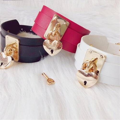 Women Harajuku Handmade Hot Sweet heart lock With Key Gold Leather Collar Choker BDSM Bondage Choker Fetish Collar sex toys