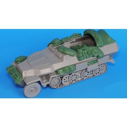 1:35 Ratio Die-casting Resin Made Of World War II German 251 Armored Vehicle Resin Modification Unpainted 35543