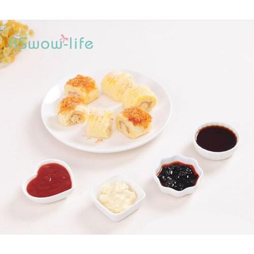 2Pcs Creative White Ceramic Sauce Dish Kitchen Sauce Vinegar Small Dish Soy Sauce Dish For Kitchen Special Sauce Dish