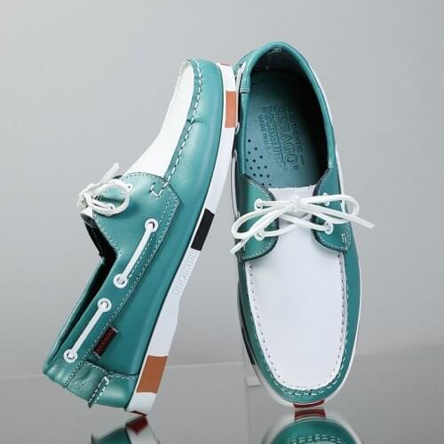 Men Loafers Genuine Leather Driving Shoes Retro Fashion Boat Shoes Classic Men Flat Slip On Shoe