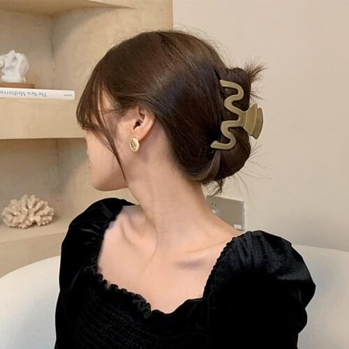 Women Barrettes Fashion Hair Claw Clip Vintage Butterfly Hairpins Crab Headband Acrylic Ponytail Bow Hairgrip Hair Accessories