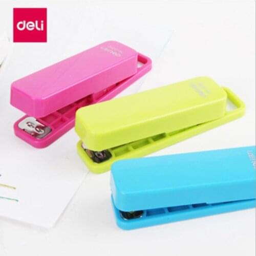 Deli Mini Stapler 15 Sets Cute Candy Colors Portable Stapler with A Box Staples School Stationery Office Supplies Wholesale