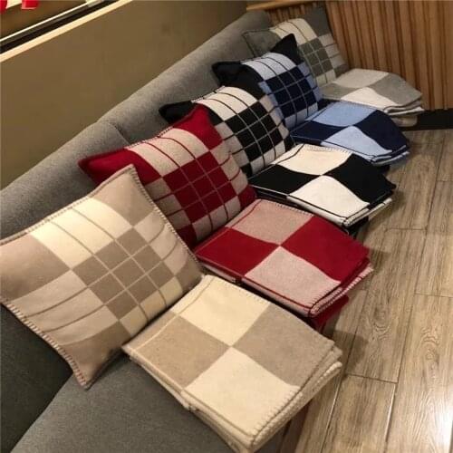 Cashmere Plaid Shawl H blanket, European Style high-end quality H letter warm air conditioning sofa wool thick blanket, 1520G