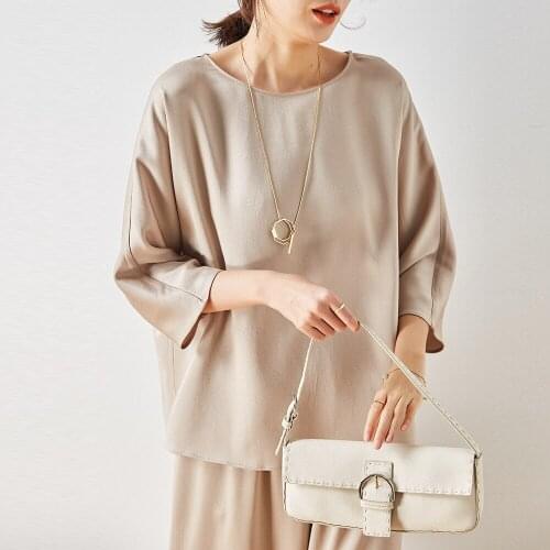 Summer Turtleneck T-shirt Womens Acetate Shirt Round Neck Comfortable Casual Off-White Tops 2021 Spring Blue Bat Sleeve T-shirt