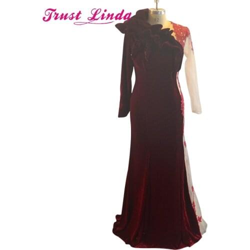 Gorgeous Long Mother Dresses O Neckline Lace Appliques Velvet Wine Burgundy Mermaid Evening Dreses Prom Gowns Robe de Soiree