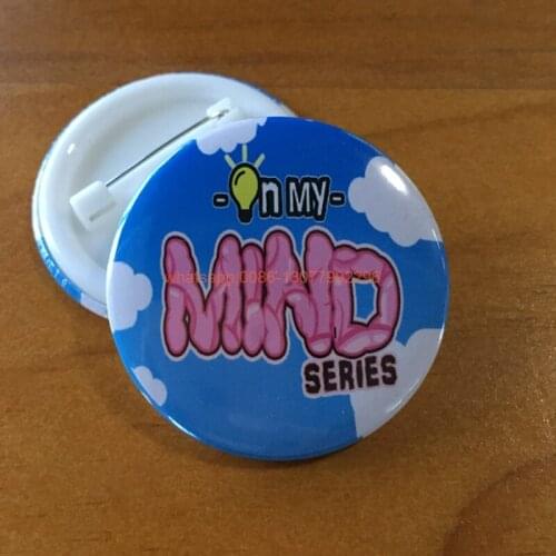 100pcs customzied plastic pins round badges with your design tin button badge tinplate badge for clothes