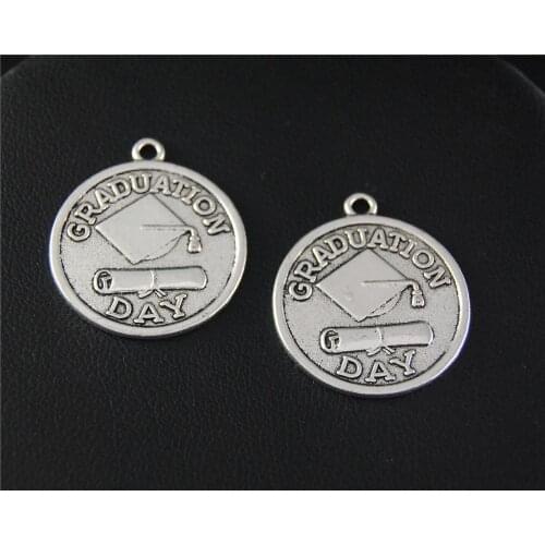 10Pcs Silver Color Graduation Day Coin Charm Jewellery Pendant For Bracelet Necklace 26x23mm A2114